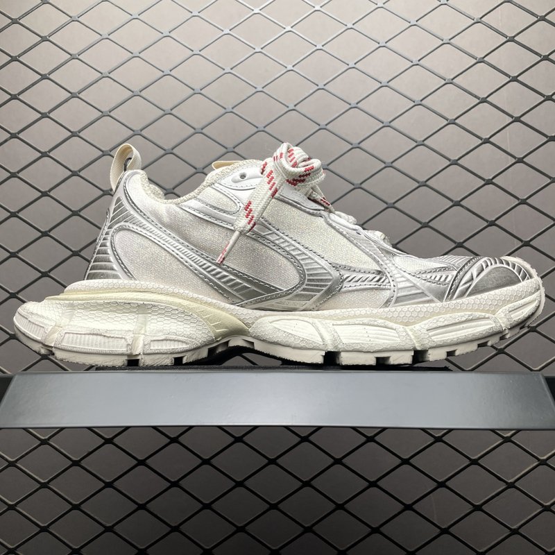 발렌시아가 3XL 빈티지 러닝화 001-181384