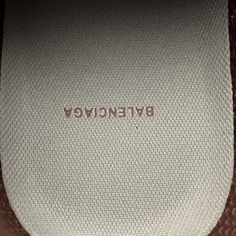 발렌시아가 3XL 빈티지 데드 스포츠슈즈 734734 001-181385