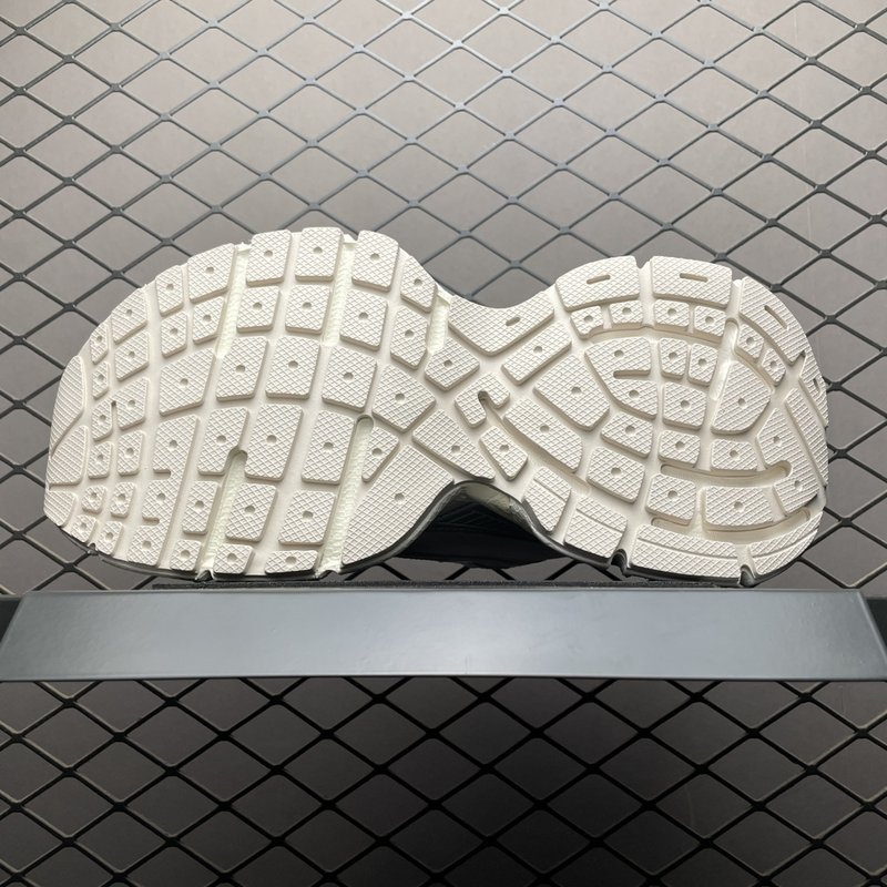 발렌시아가 3XL 빈티지 스니커즈 001-181397