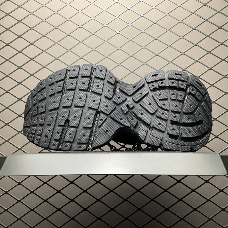 발렌시아가 3XL 체인 빈티지 스니커즈 001-181432