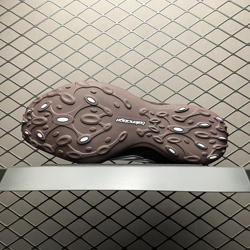 발렌시아가 먼데이 울트라 빈티지 스니커즈 001-181457