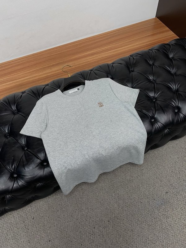 봄여름 신상 라운드넥 반팔 자수 티셔츠 001-181556