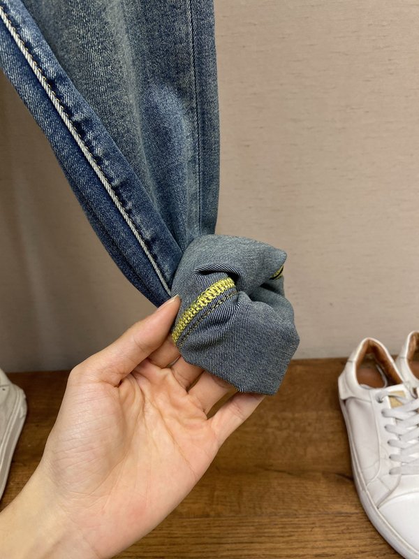 BC 2025SS 심플하고百搭한 슬림 핏 데님 팬츠 001-181776