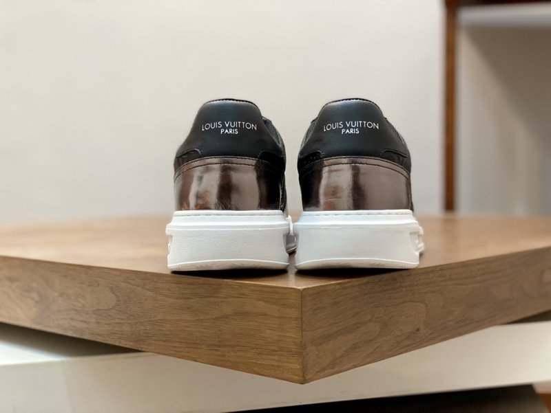 루이비통 남성 소가죽 캐주얼 운동화 001-181925