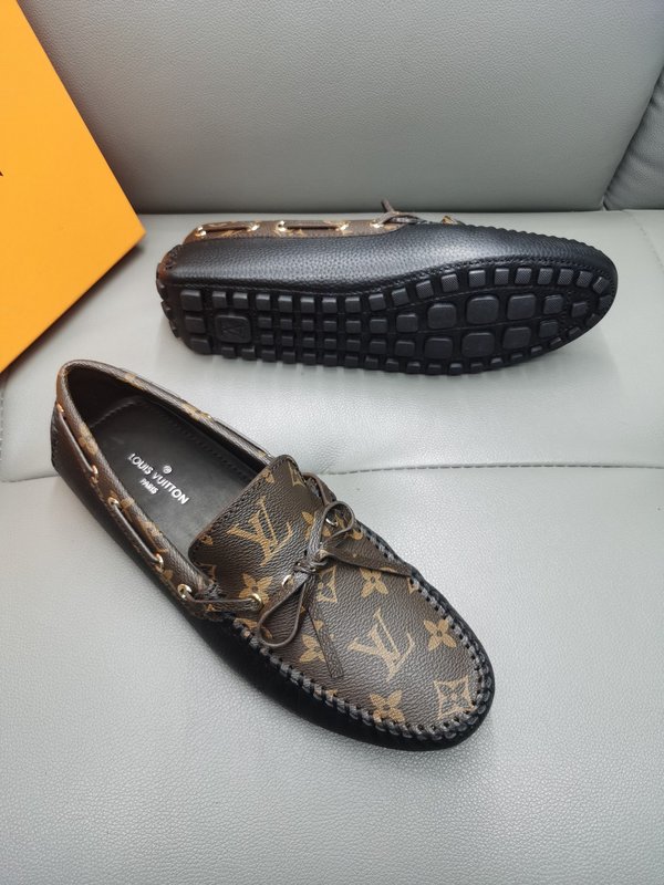 루이비통 남성 수입 소가죽 드라이빙 로퍼 001-181990