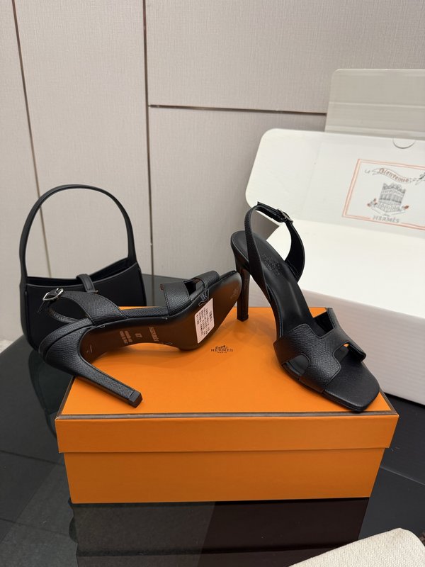 에르메스 클래식 H 버클 하이힐 샌들 001-182095