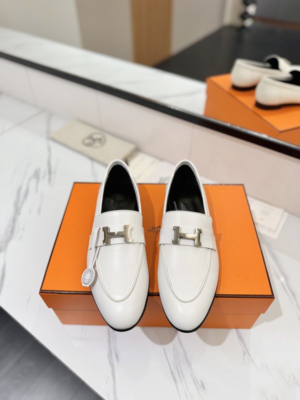 에르메스 여성 양가죽 로퍼 001-182171