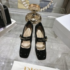 디올 D-My 메탈 레터 스퀘어 토 하이힐 001-182357