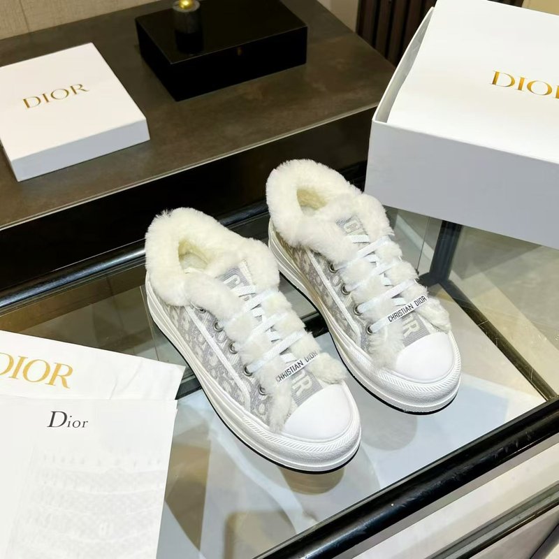 디올 자수 두꺼운 바닥 모피 안감 캐주얼 운동화 001-182396