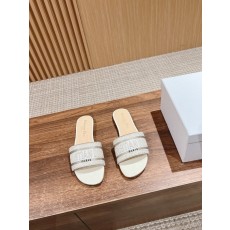 디올 봄여름 신상 자수 가죽 슬리퍼 001-182421