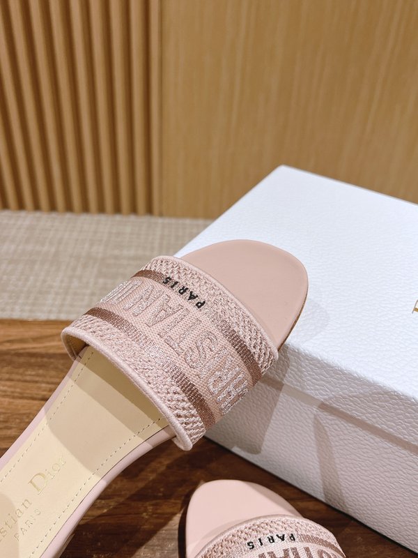 디올春夏新상 자수 가죽 슬리퍼 001-182426