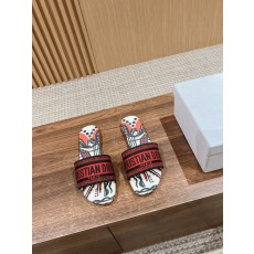 디올 봄여름 신상 자수 가죽 플랫 슬리퍼 001-182431