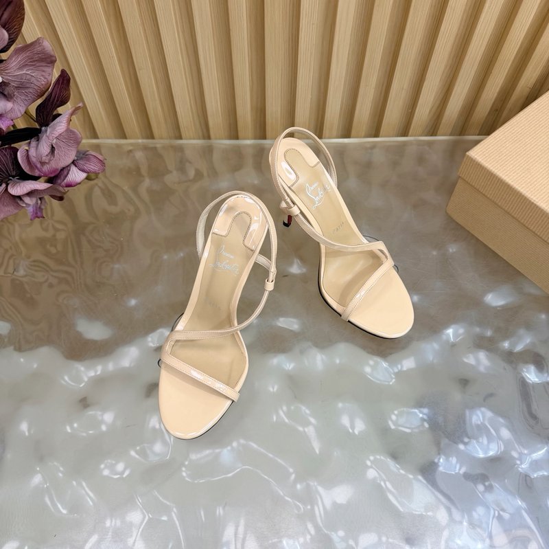 레드솔 메탈 힐 장미 데코레이션 하이힐 001-182480