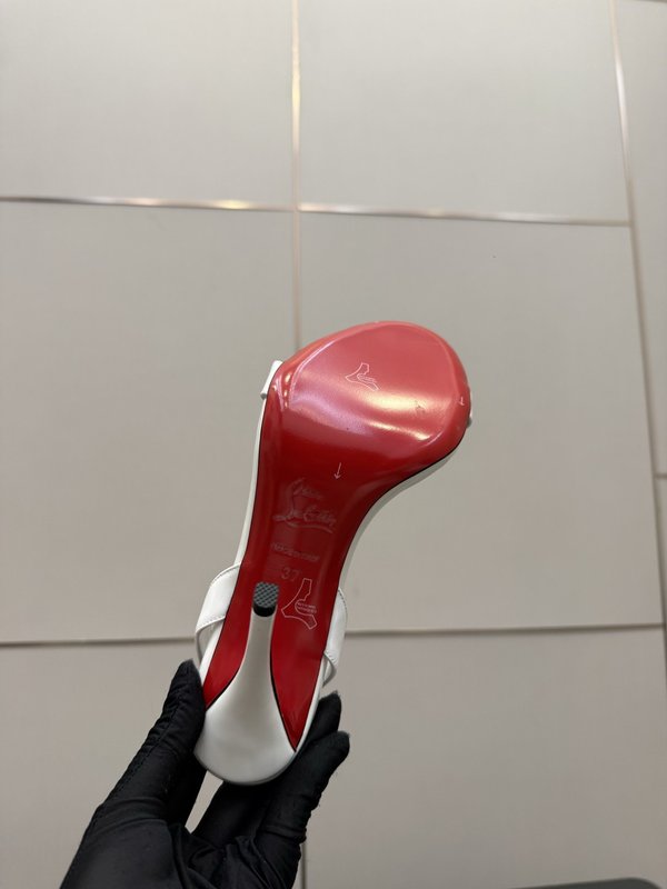 크리스찬 루부탱 크리스털 페인트 하이힐 001-182495