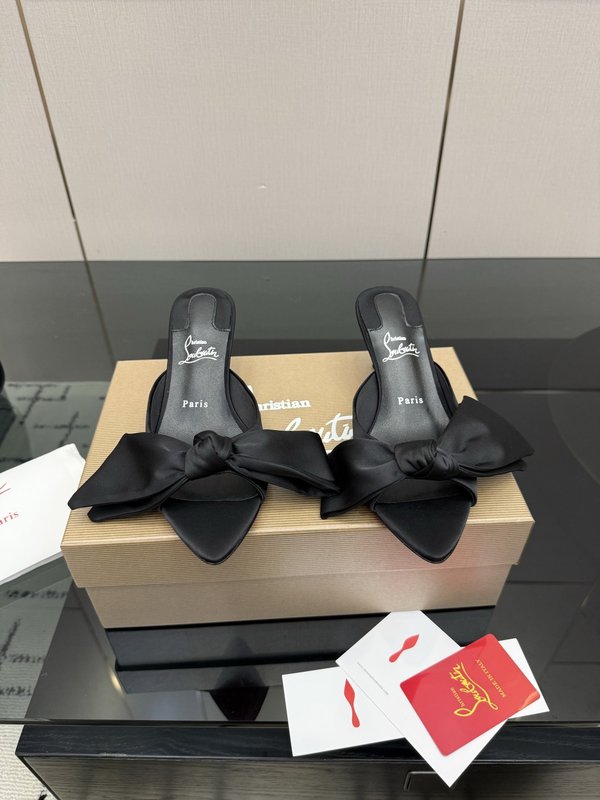 레드솔 실크 메탈 힐 샌들 001-182558