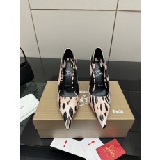 크리스찬 루부탱 뱀무늬 에나멜 하이힐 001-182565