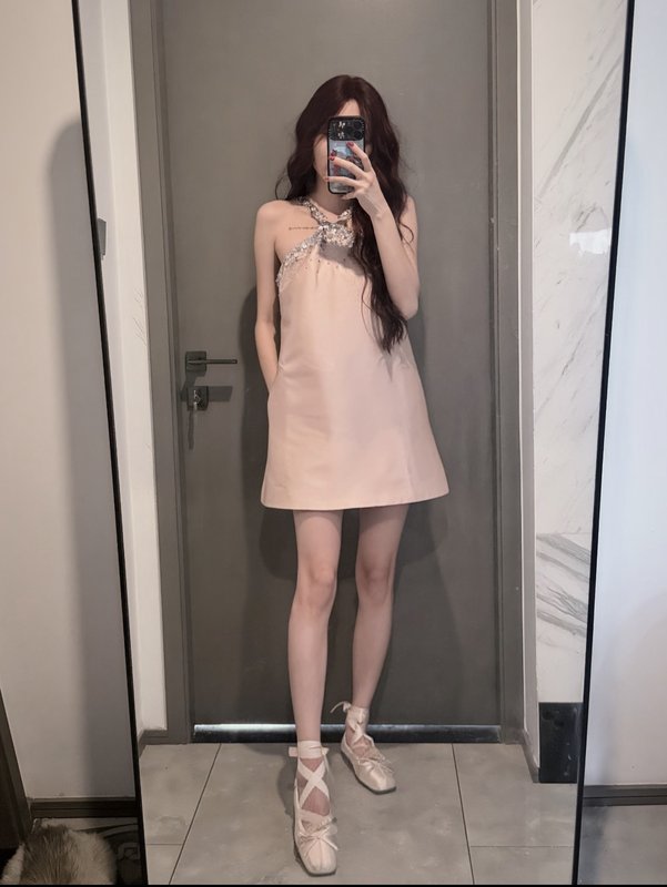 미우미우 핑크 새틴 스팽글 홀터넥 원피스 001-182661