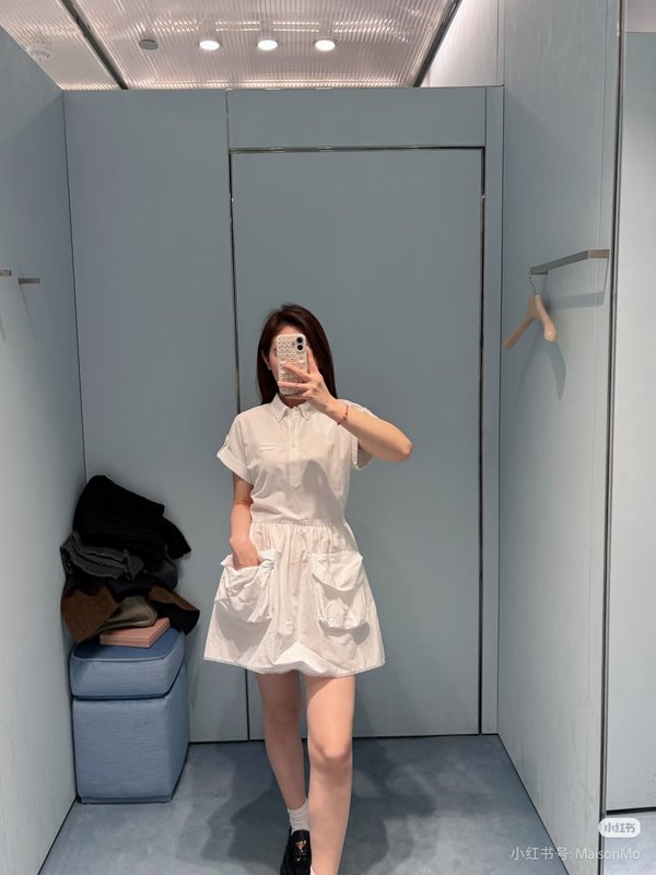 미우미우 화이트 칼라 웨이스트 레이스 원피스 001-182684