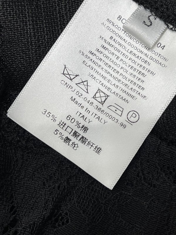 미우미우 레이스 후크 라운드넥 반팔 티셔츠 001-182738