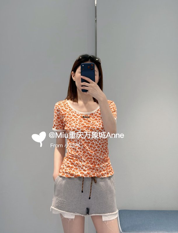 미우미우 오렌지 플라워 라운드넥 반팔 티셔츠 001-182775