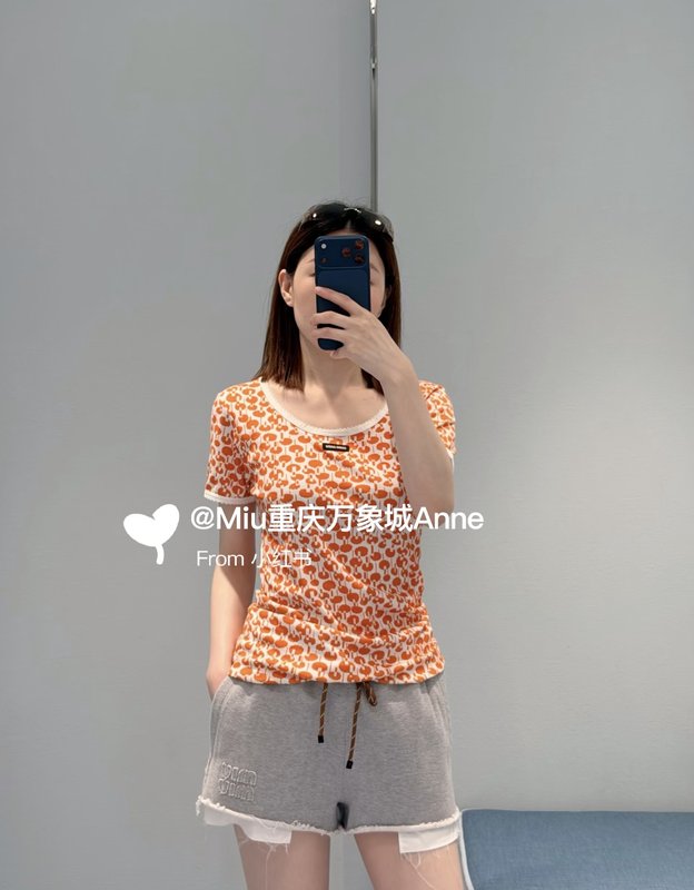 미우미우 오렌지 톤 풀 프린트 레이스 트림 반팔 티셔츠 001-182889