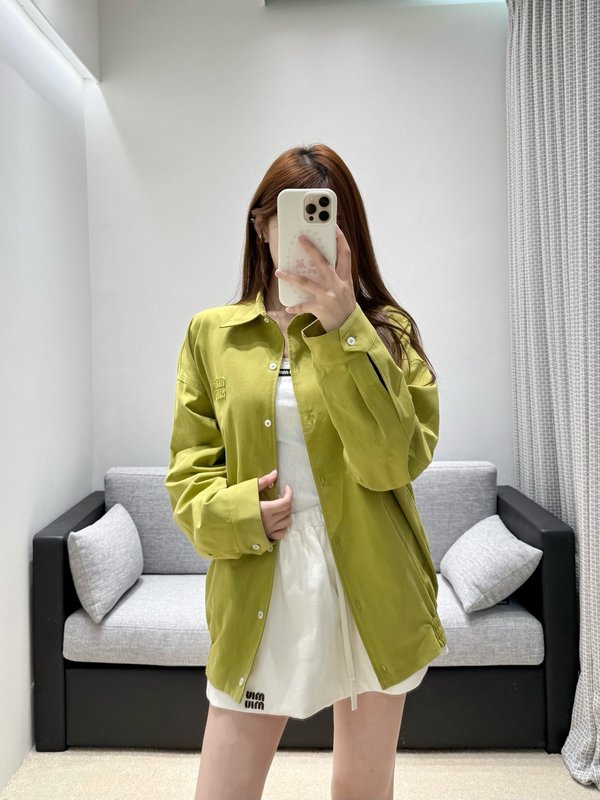 라이트 블루 칼라 지퍼 재킷 아우터 001-182905