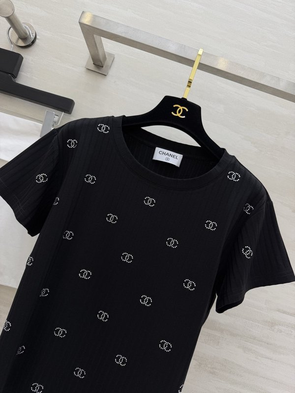 샤넬 풀 다이아몬드 더블 C 로고 티셔츠 001-183157