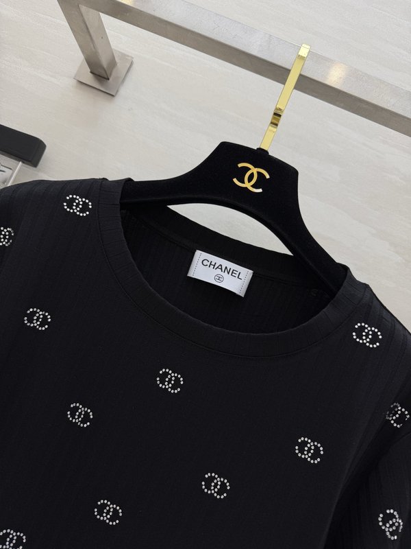 샤넬 풀 다이아몬드 더블 C 로고 티셔츠 001-183157