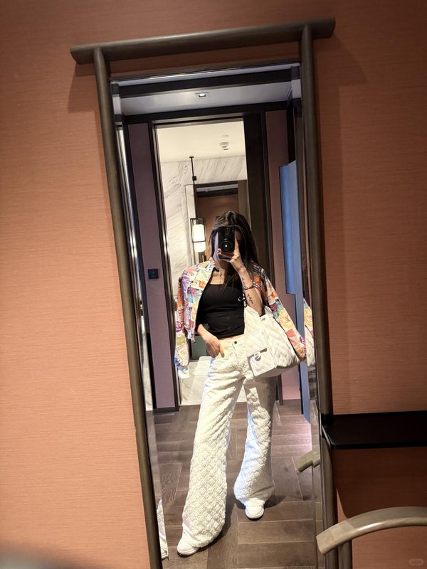 루이비통 모노그램 자수 데님 롱팬츠 001-183281