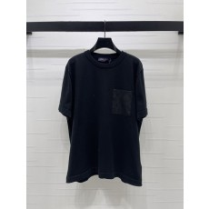 루이비통 라운드넥 로고 반팔 티셔츠 001-183308