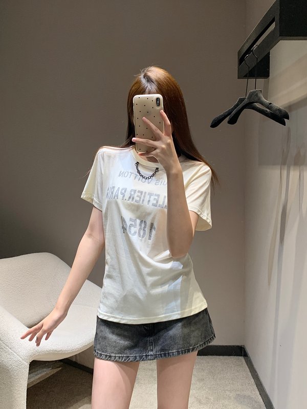 루이비통 레터 프린트 체인 라운드 티셔츠 001-183317
