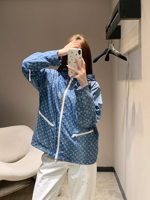 루이비통 모노그램 프린트 후드 트렌치 코트 001-183318