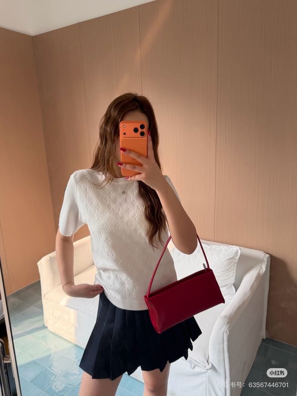 루이비통 봄여름 자카드 반팔 티셔츠 001-183337