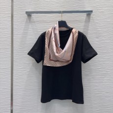 루이비통 여성 심플 라운드넥 반팔 티셔츠 001-183383