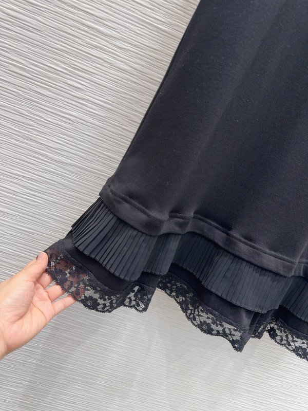 루이비통 입체 커팅 원피스 001-183425