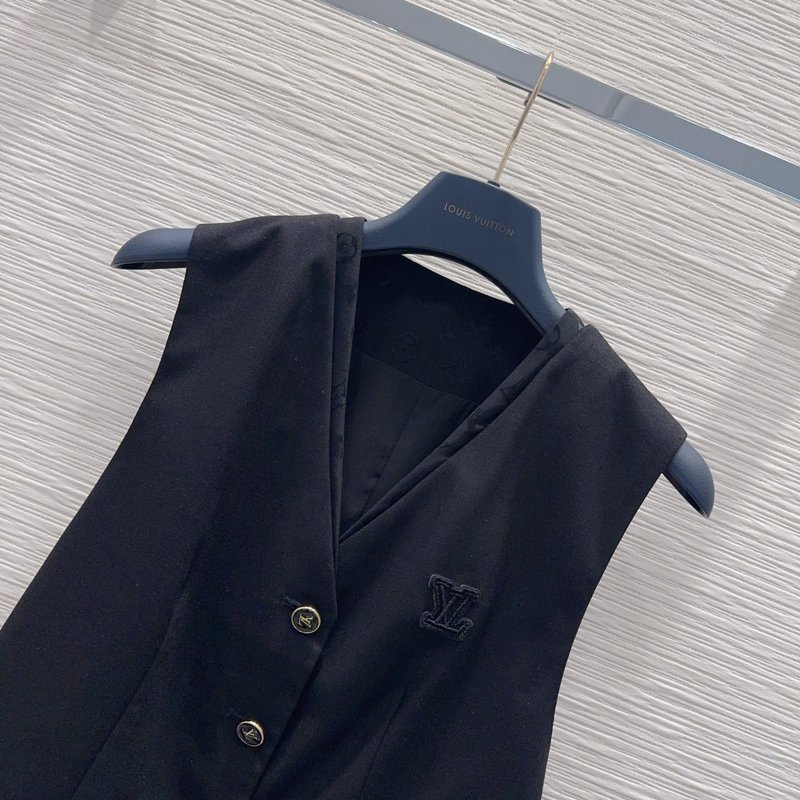 루이비통 심플 올드머니 조끼 숏팬츠 세트 001-183489