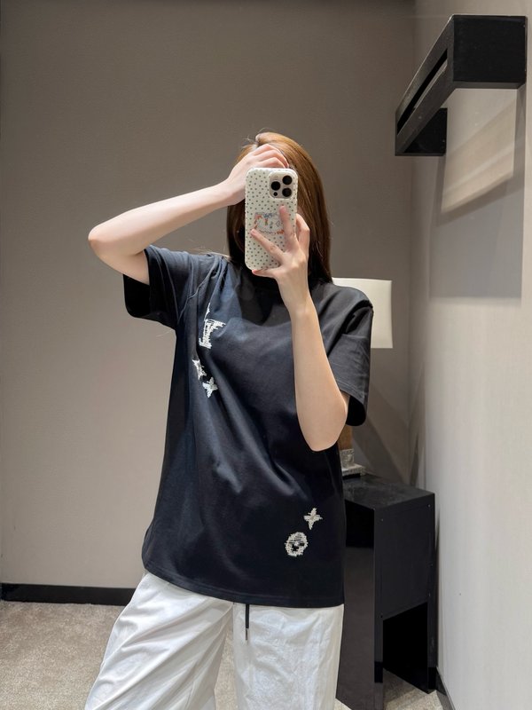 루이비통 헤비 엠브로이더리 반팔 티셔츠 001-183502