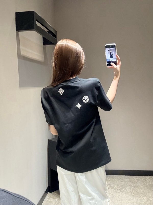 루이비통 헤비 엠브로이더리 반팔 티셔츠 001-183502