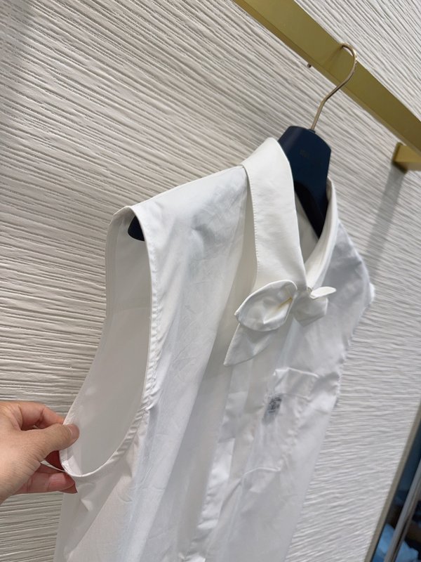 루이비통 스테레오 커팅 베스트 셔츠 001-183570