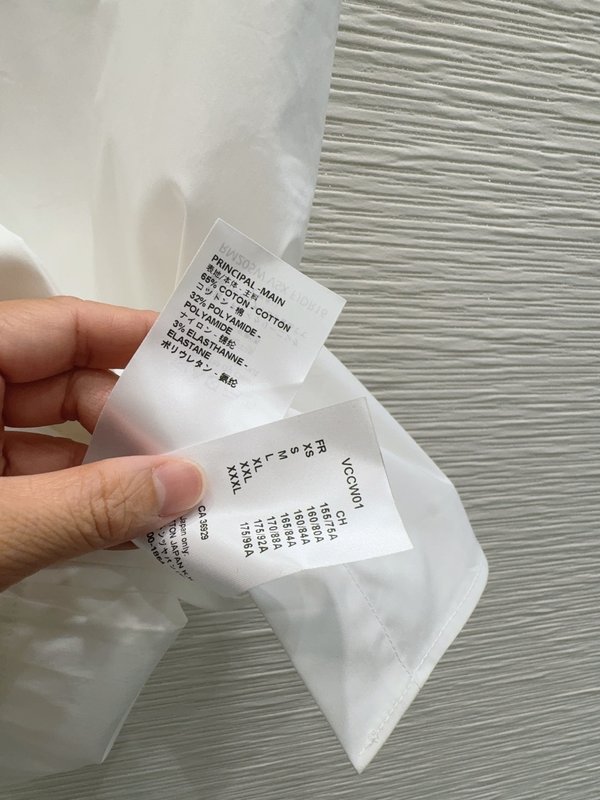 루이비통 스테레오 커팅 베스트 셔츠 001-183570