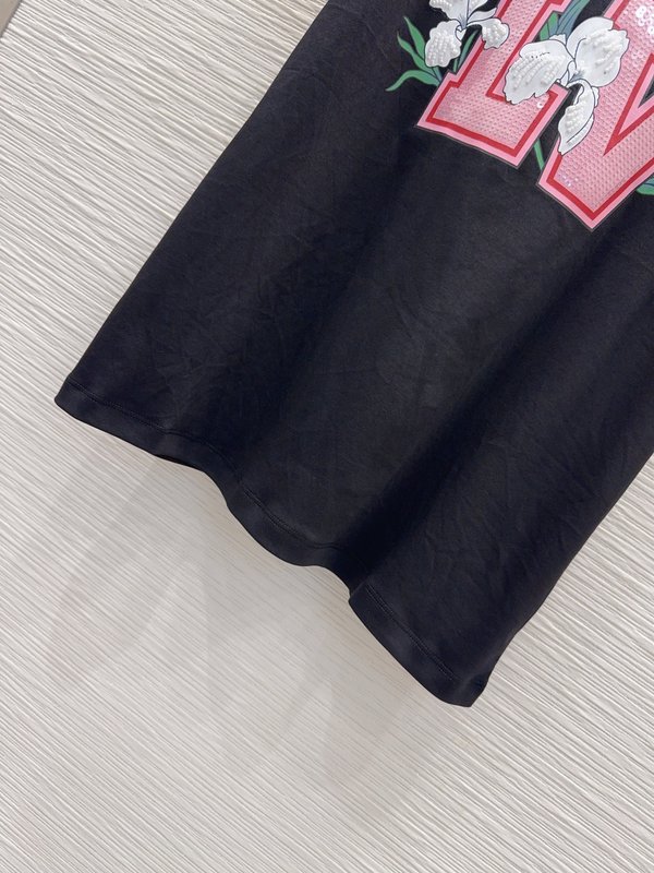 루이비통 스팽글 자수 반팔 티셔츠 001-183579