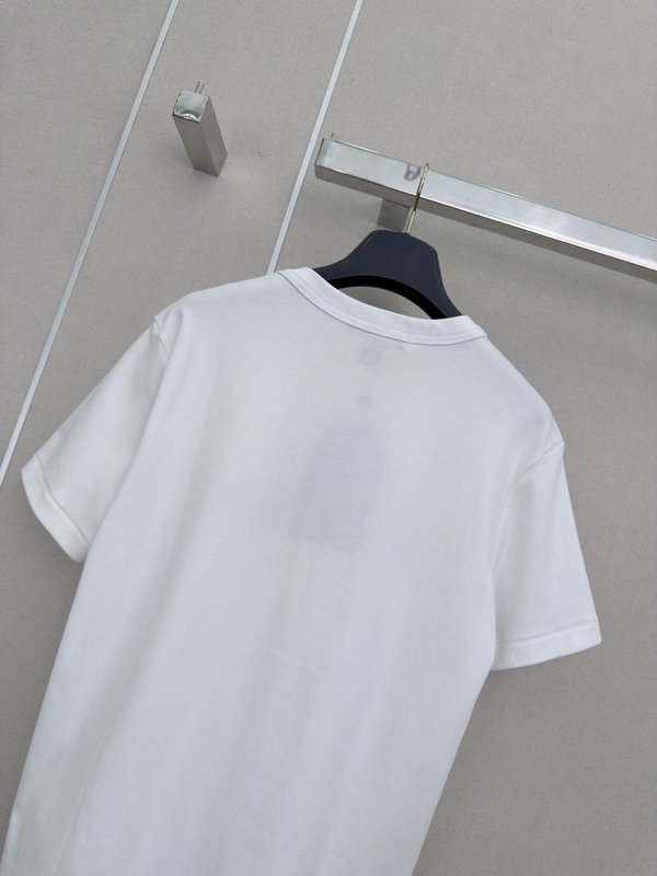 루이비통 자수 로고 라운드넥 반팔 티셔츠 001-183585