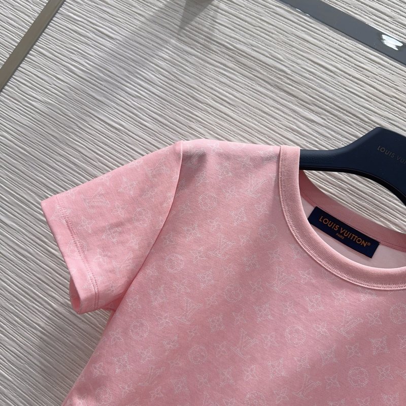 루이비통 여성 핑크 반팔 티셔츠 001-183608