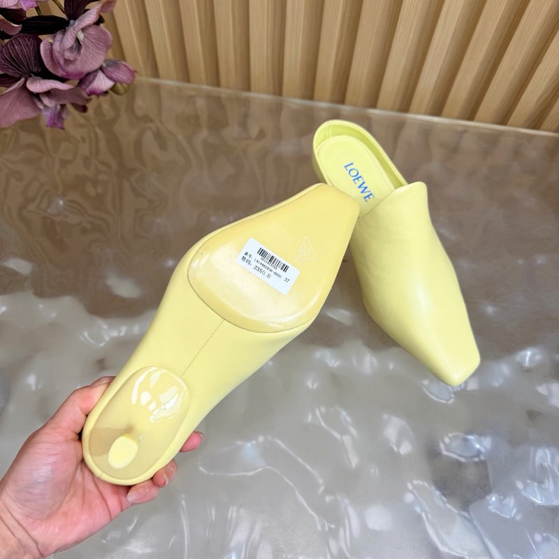 로에베 뉴 뮬 하프슬리퍼 캣힐 샌들 001-183633