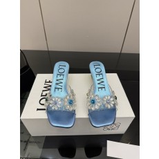 로에베 여름 한정 필름 단추 슬리퍼 001-183648