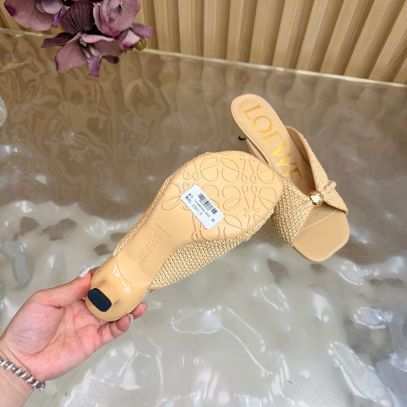 로에베 캣힐 하프슬리퍼 여성용 001-183649