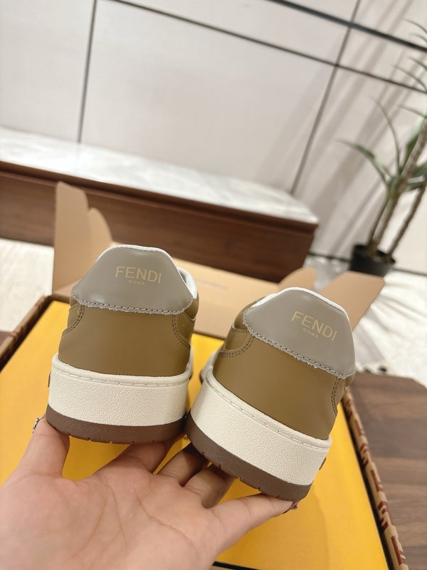 펜디 커플 레트로 캐주얼 스니커즈 001-183697