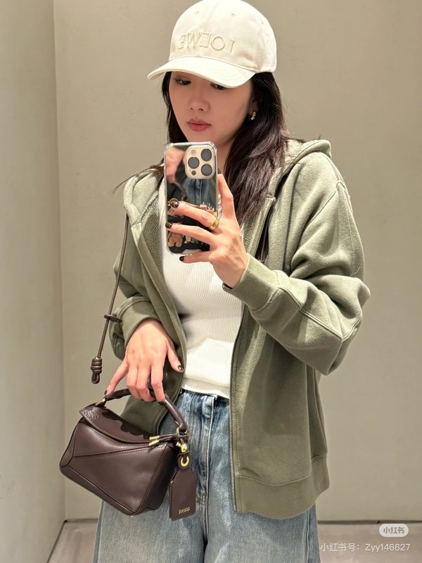 로에베 순면 자수 드로우스트링 후드 집업 001-183893