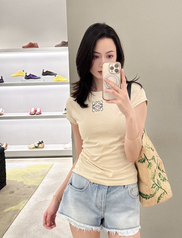 로에베 슬림핏 라운드넥 로고 티셔츠 001-183897