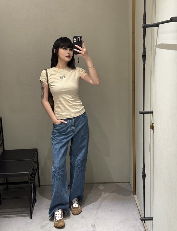 로에베 슬림핏 라운드넥 로고 티셔츠 001-183897